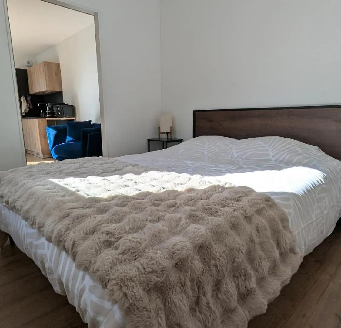 Homestay Chez Lilie Apartment Le-Sel-de-Bretagne France